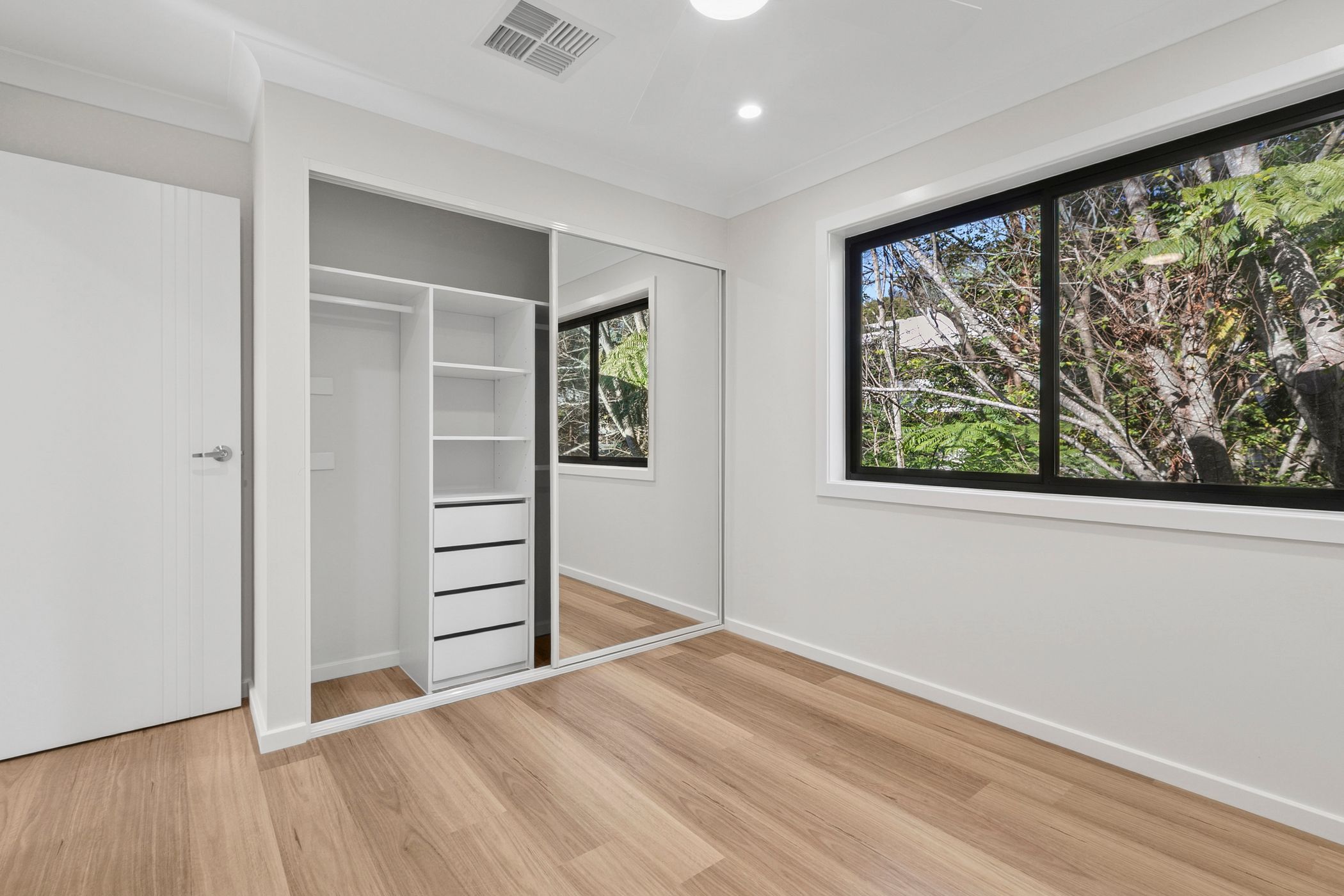Hornsby – F25